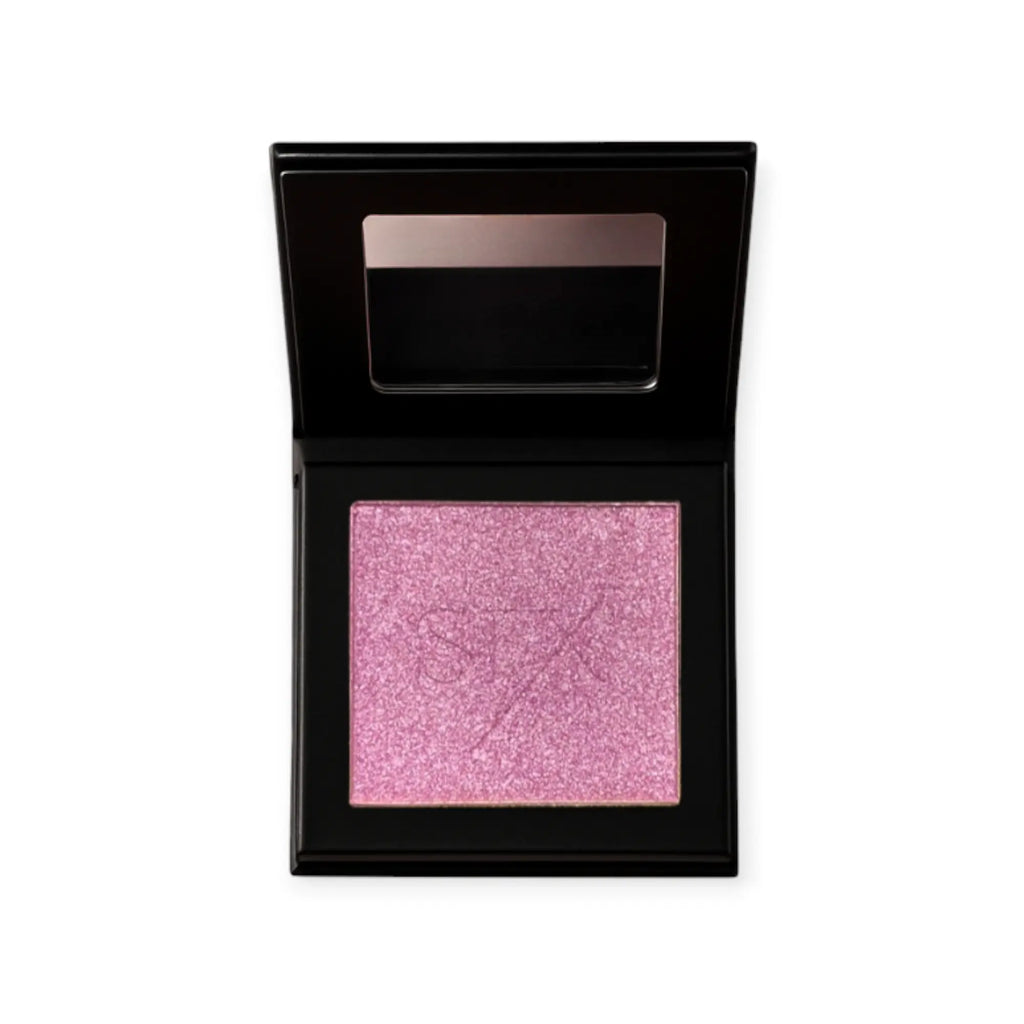 Cream highlighter compact in bright pink shade | SIX BEAUTY