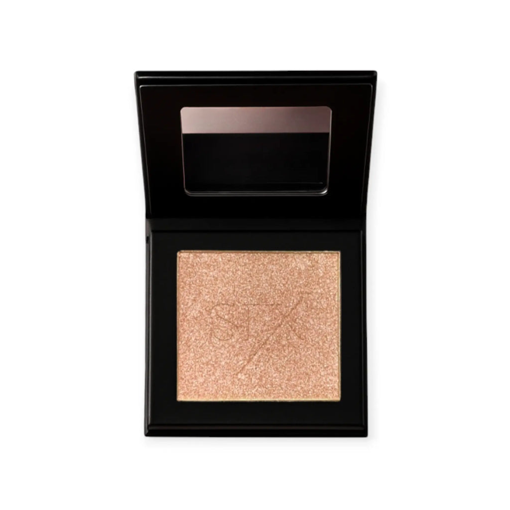Cream highlighter compact in champagne gold shade | SIX BEAUTY