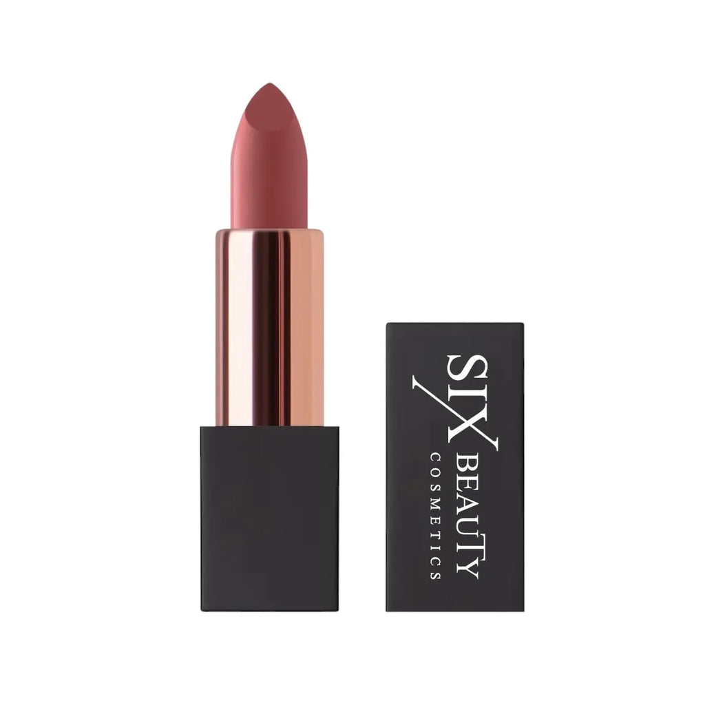 Six Beauty Luxury Matte Lipstick – richly pigmented colour in elegant black and gold tube