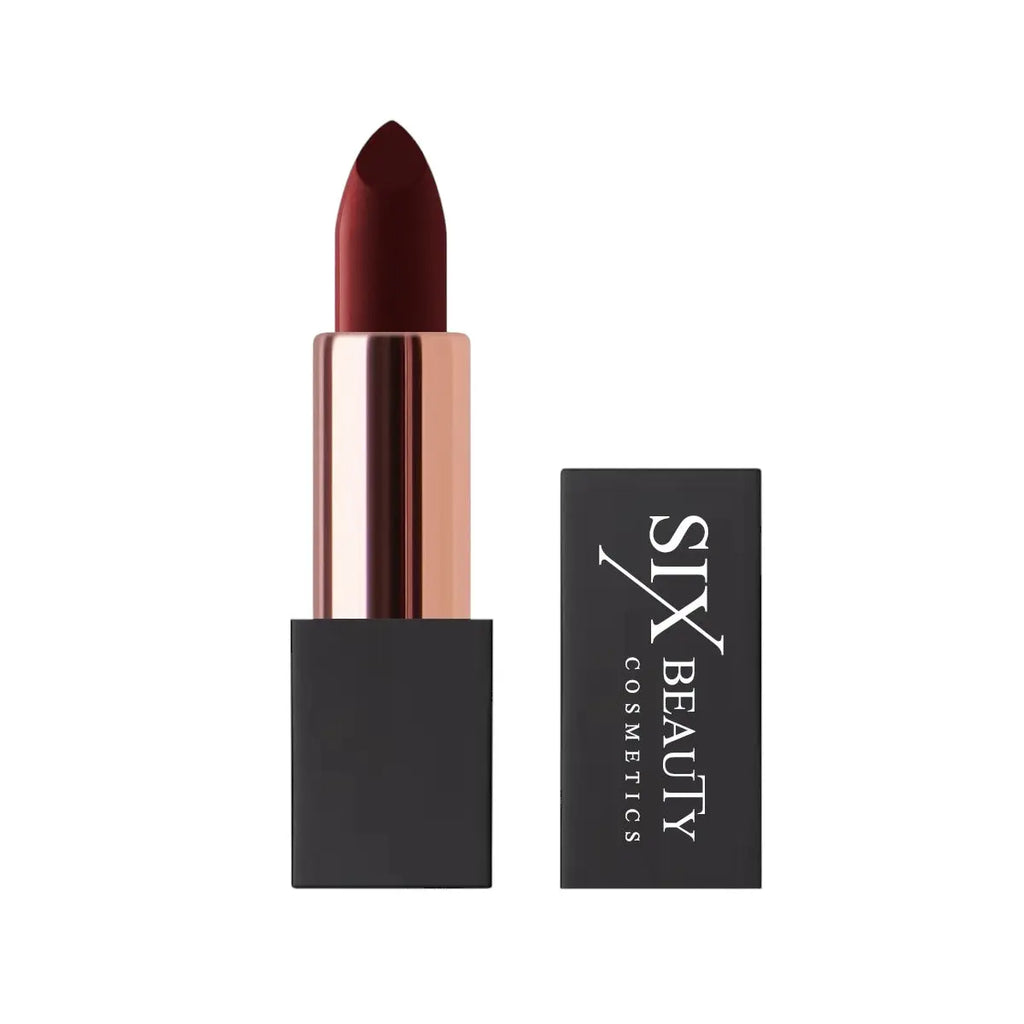 Six Beauty Luxury Matte Lipstick – richly pigmented colour in elegant black and gold tube